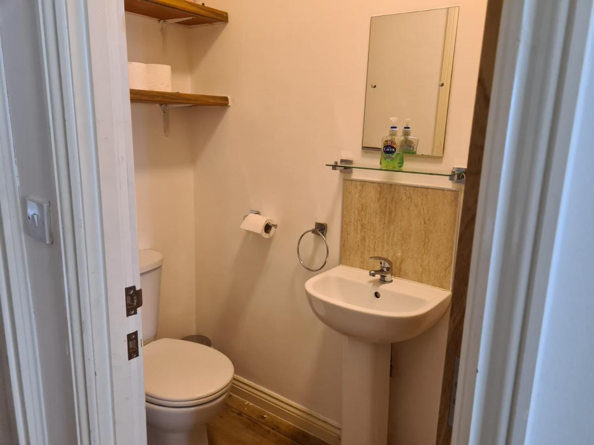 Yarmouth Apartments, Street Permit Parking, Close To Everything, Beach, Pier, Free Wifi Great Yarmouth Room photo